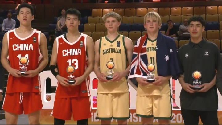入選最佳陣容！張懿趙杰場(chǎng)均16.2分4.5板4.5助 張子一11.2分8.5板